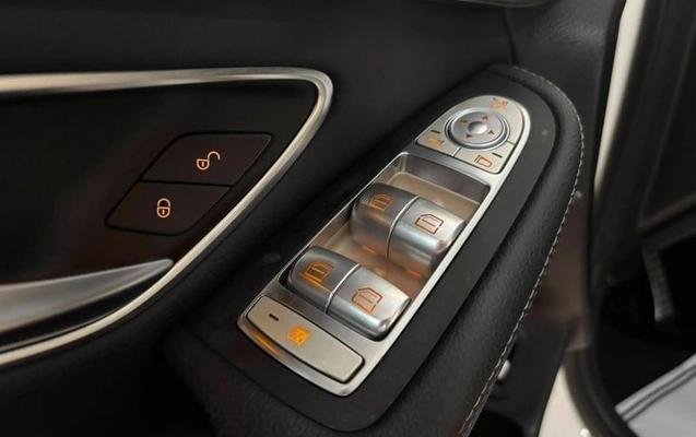imagem-https://www.socarrao.com.br/sc-vehicle-images-prod/4173792/1790623352171-8520562_9_B_367176302c.jpeg