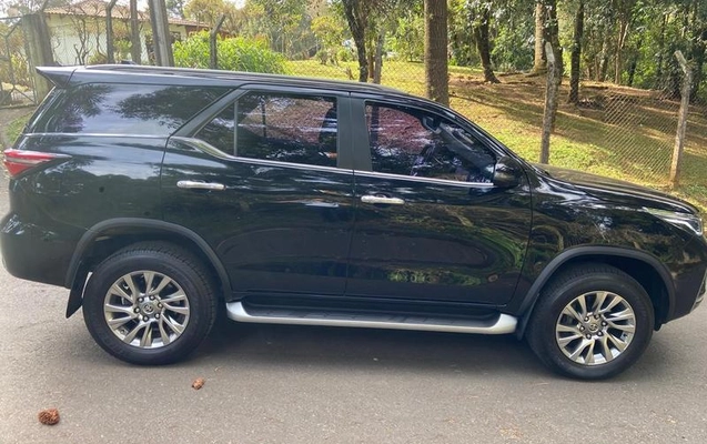 imagem-https://www.socarrao.com.br/sc-vehicle-images-prod/4173882/1790622802618-8298615_2_B_f84810d0e3.jpeg