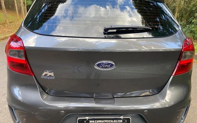 imagem-https://www.socarrao.com.br/sc-vehicle-images-prod/4173893/1790622859722-8443760_12_B_ba1cb259d6.jpeg