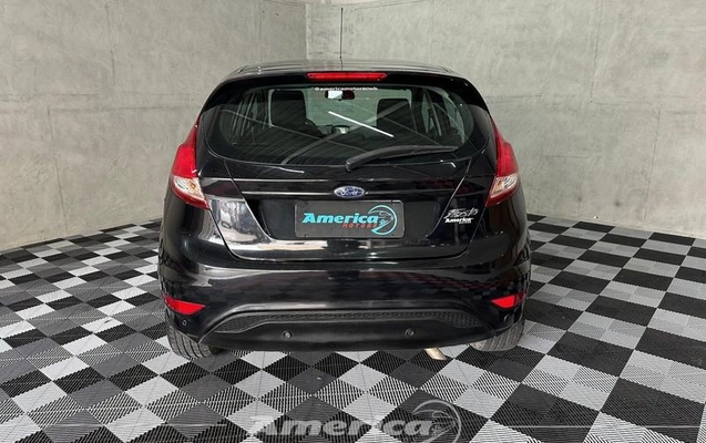 imagem-https://www.socarrao.com.br/sc-vehicle-images-prod/4173894/1790622870192-8486218_6_B_ea7182b476.jpeg