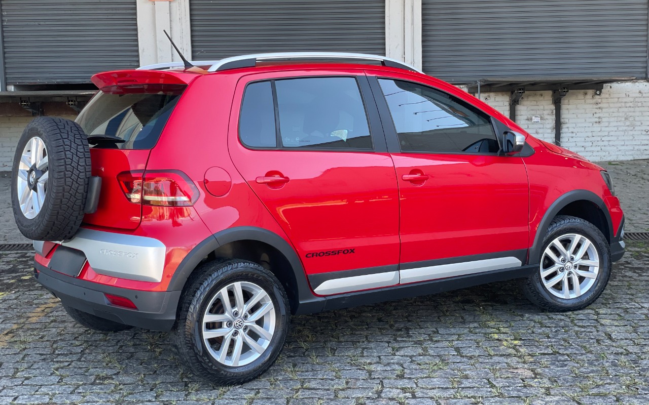imagem-https://www.socarrao.com.br/sc-vehicle-images-prod/4173907/1790622937141-SU1HXzI1MzQuanBlZw.jpeg