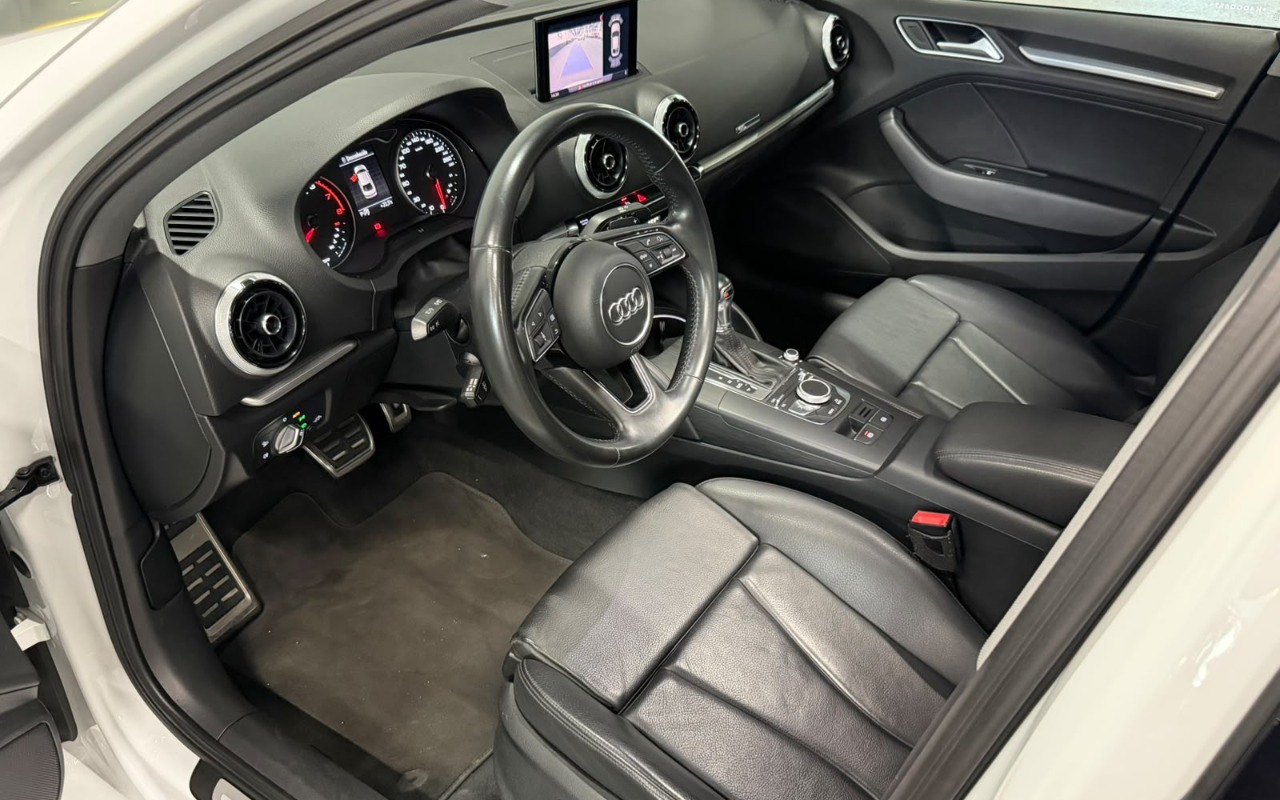 imagem-https://www.socarrao.com.br/sc-vehicle-images-prod/4173914/1790622991978-V2hhdHNBcHAgSW1hZ2UgMjAyNi0wOS0yNSBhdCAxOS41Ny4xMiAoNCkuanBlZw.jpeg