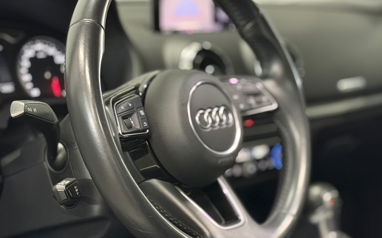 imagem-https://www.socarrao.com.br/sc-vehicle-images-prod/4173914/1790622992470-V2hhdHNBcHAgSW1hZ2UgMjAyNi0wOS0yNSBhdCAxOS41Ny4xMyAoMykuanBlZw.jpeg