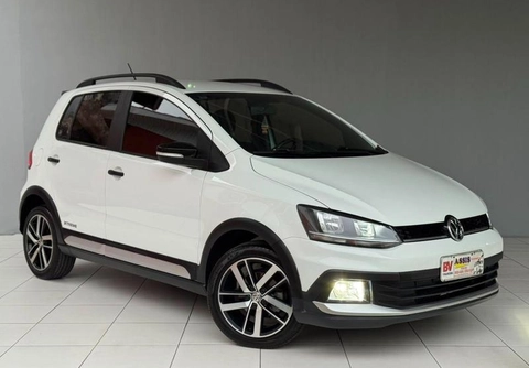 Volkswagen Fox 2018 Branco — foto 1 de 3