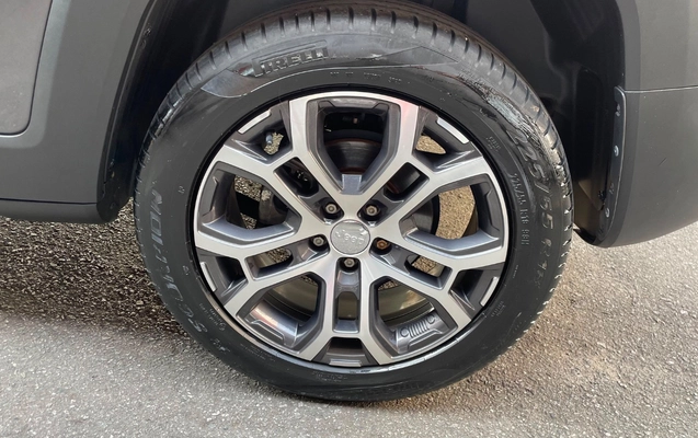 imagem-https://www.socarrao.com.br/sc-vehicle-images-prod/4174247/1790623680684-OTEyZDgyODEtODg2YS00ZDlmLWI1ZjYtYTU1NTdhMzUyYTI5LmpwZWc.jpeg