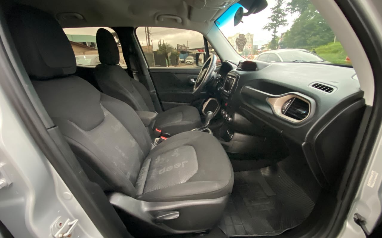 imagem-https://www.socarrao.com.br/sc-vehicle-images-prod/4174278/1790623847294-V2hhdHNBcHAgSW1hZ2UgMjAyNi0wOS0yOCBhdCAxNS40NS4wNCAoMSkuanBlZw.jpeg