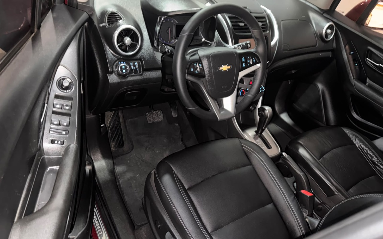 imagem-https://www.socarrao.com.br/sc-vehicle-images-prod/4174343/1790624105626-V2hhdHNBcHAgSW1hZ2UgMjAyNi0wOS0yOCBhdCAxNi4yNi4zMCAoMSkuanBlZw.jpeg