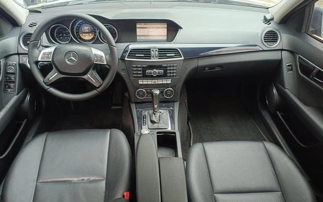 imagem-https://www.socarrao.com.br/sc-vehicle-images-prod/4174403/1792150509044-8521838_16_B_a813c78b6b.jpeg