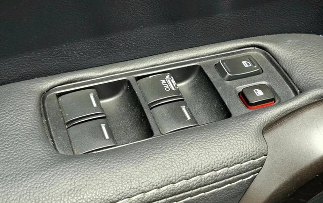 imagem-https://www.socarrao.com.br/sc-vehicle-images-prod/4174520/1790624330451-8499949_15_B_26100d329c.jpeg