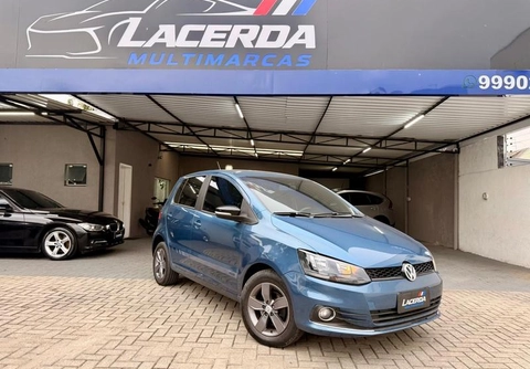 Volkswagen Fox RUN 1.6 Flex 8V 5p 2017 Azul — foto 1 de 3