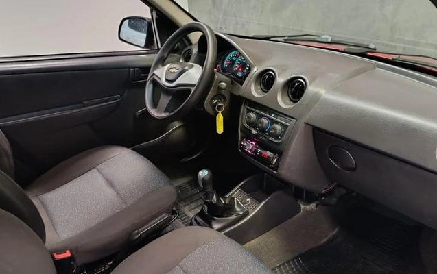 imagem-https://www.socarrao.com.br/sc-vehicle-images-prod/4174774/1791557540740-8499222_14_B_6215155dd3.jpeg