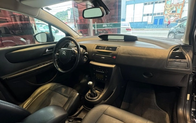 imagem-https://www.socarrao.com.br/sc-vehicle-images-prod/4174775/1790625002089-15791e49df0948ed969b9098e8687f30_1790624801751.jpg