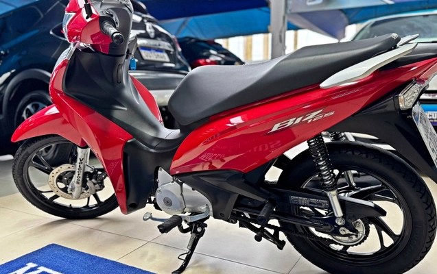 imagem-https://www.socarrao.com.br/sc-vehicle-images-prod/4174777/1792856410221-we0CNz5sOOEM67f37LRhH33ZPdAA8yXp.jpg