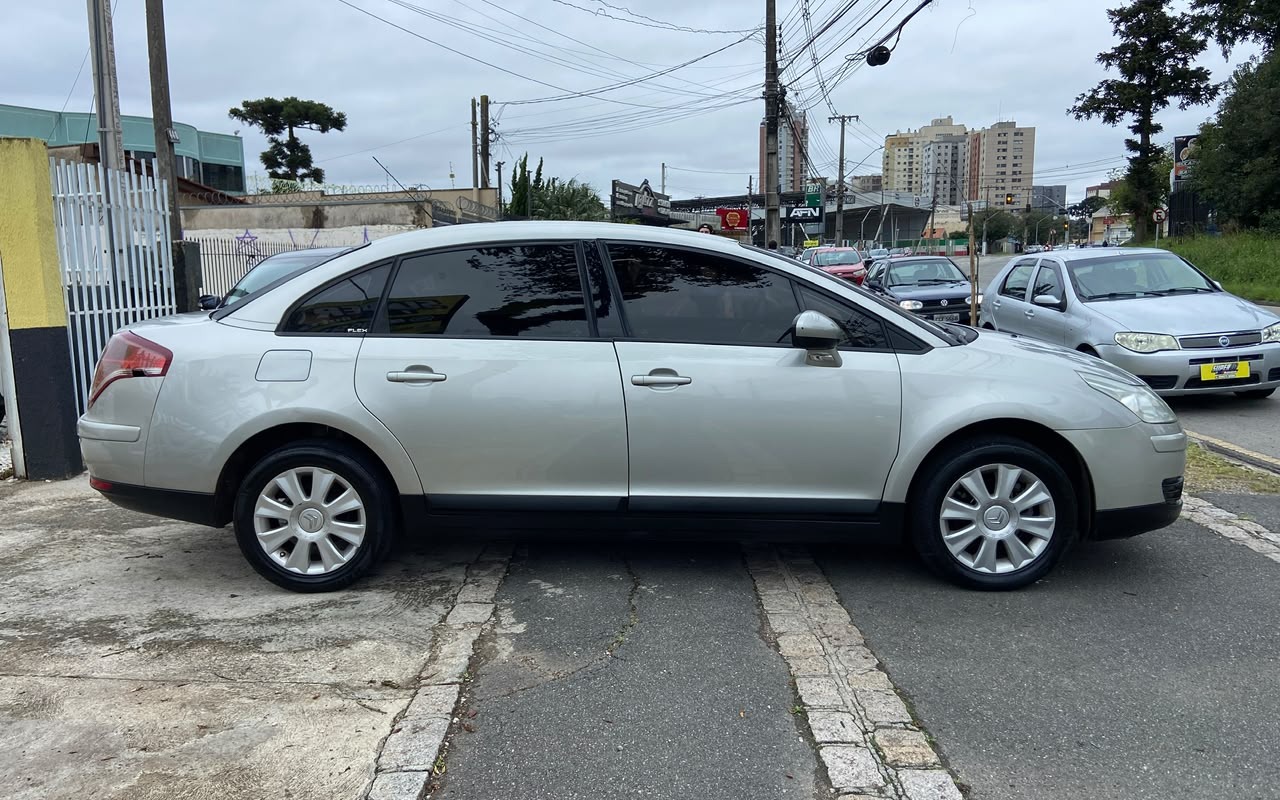 imagem-https://www.socarrao.com.br/sc-vehicle-images-prod/4174794/1790625143225-OC5qcGVn.jpeg