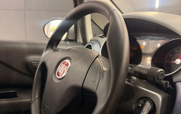imagem-https://www.socarrao.com.br/sc-vehicle-images-prod/4174811/1790625210638-003_45aacafbb8fe6570954ccfd75ce328e9.jpg