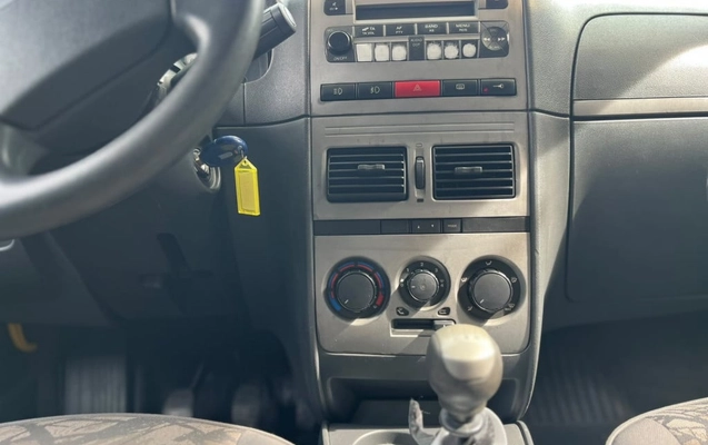 imagem-https://www.socarrao.com.br/sc-vehicle-images-prod/4174812/1790790437172-vehicle_image_1790790364_9155000aa20ae5ce5fbb1a2934e93767.jpeg