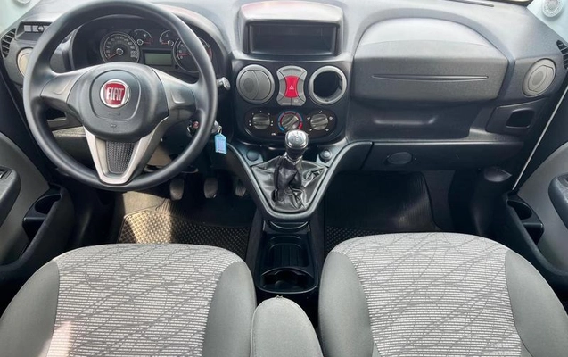 imagem-https://www.socarrao.com.br/sc-vehicle-images-prod/4175048/1790625601097-8430363_15_B_cd54897b3c.jpeg