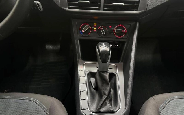 imagem-https://www.socarrao.com.br/sc-vehicle-images-prod/4175058/1790625639922-8514038_12_B_d6bc42e4d8.jpeg