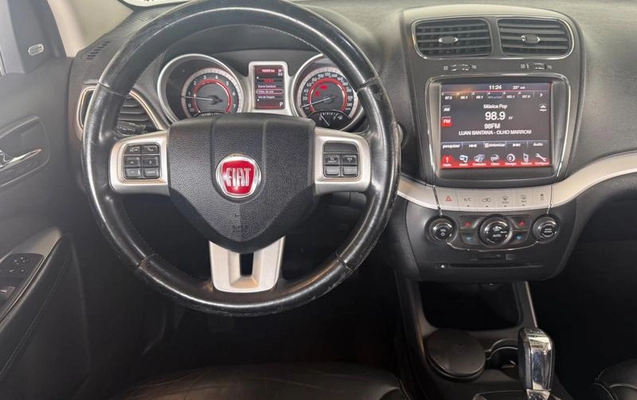 imagem-https://www.socarrao.com.br/sc-vehicle-images-prod/4175074/1790625714779-8462322_15_B_33be49ba83.jpeg