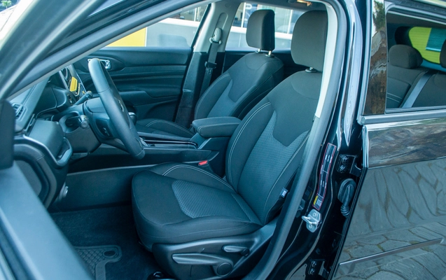imagem-https://www.socarrao.com.br/sc-vehicle-images-prod/4175109/1790625848999-6e9f7f696f2b4d8c9a477efd9401d960_1790350878571.jpg