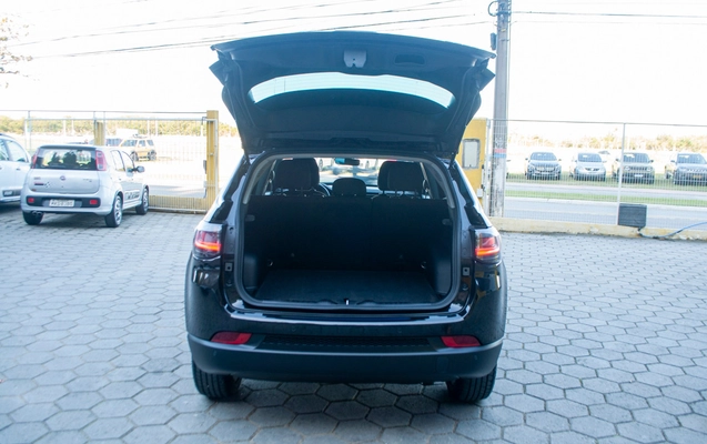 imagem-https://www.socarrao.com.br/sc-vehicle-images-prod/4175109/1790625849004-63c2ada46a91425cad430a4303e6e76d_1790350878597.jpg