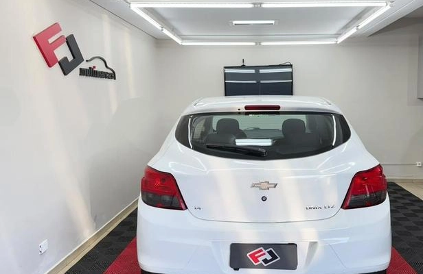 imagem-https://www.socarrao.com.br/sc-vehicle-images-prod/4175135/1790625909137-8516419_3_B_546a334380.jpeg