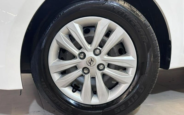 imagem-https://www.socarrao.com.br/sc-vehicle-images-prod/4175252/1790626206500-8465229_14_B_7c9d28a9df.jpeg