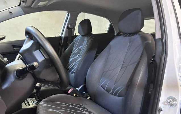 imagem-https://www.socarrao.com.br/sc-vehicle-images-prod/4175252/1790626206510-8465229_11_B_b92318c1ca.jpeg
