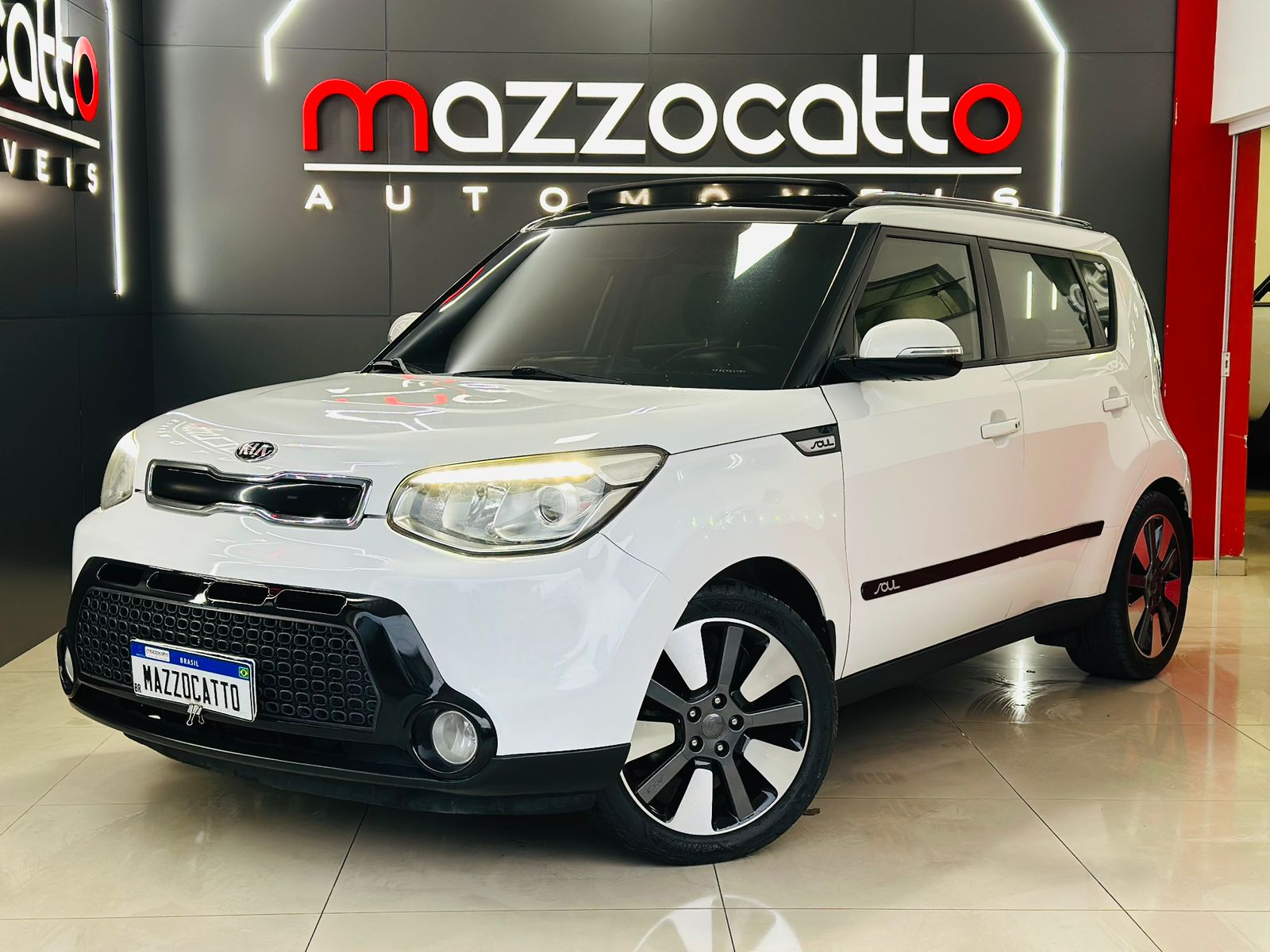 Kia SOUL 2015 Branco — foto 1 de 3