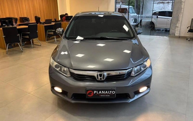 imagem-https://www.socarrao.com.br/sc-vehicle-images-prod/4175470/1790627607289-8515888_0_B_970df5c857.jpeg