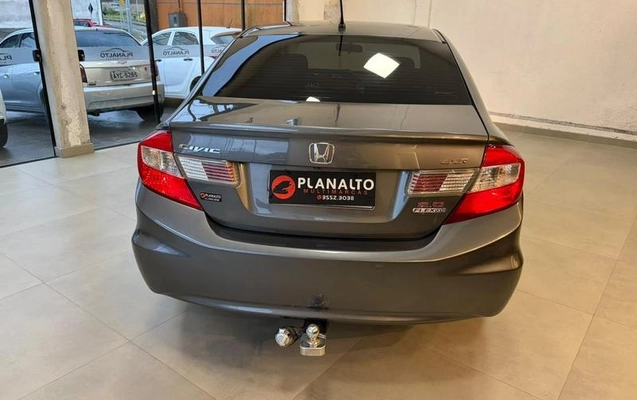 imagem-https://www.socarrao.com.br/sc-vehicle-images-prod/4175470/1790627607297-8515888_6_B_cecc7115d6.jpeg