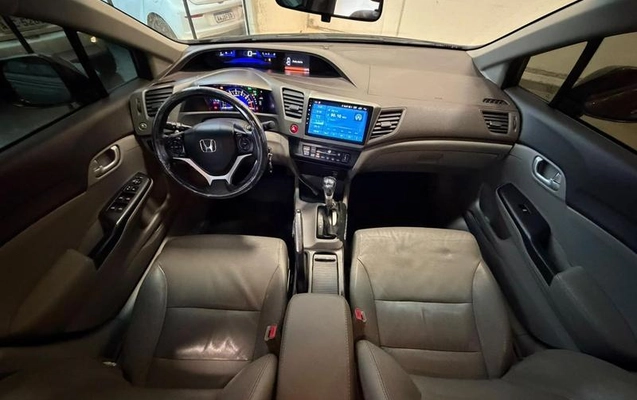 imagem-https://www.socarrao.com.br/sc-vehicle-images-prod/4175470/1790627607302-8515888_9_B_1b3d1c324a.jpeg
