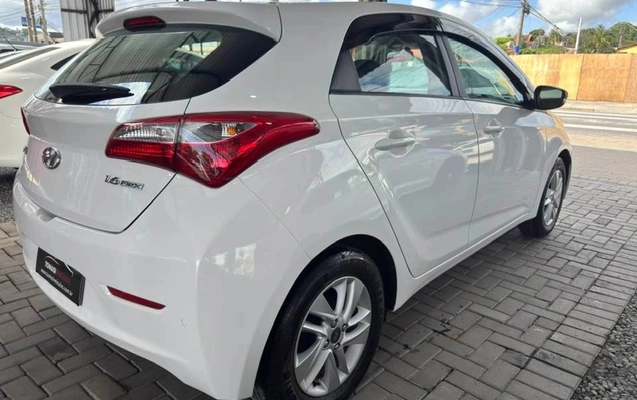 imagem-https://www.socarrao.com.br/sc-vehicle-images-prod/4175475/1790626761457-5.jpg