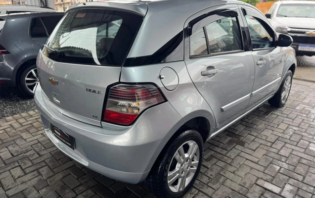 imagem-https://www.socarrao.com.br/sc-vehicle-images-prod/4175485/1790626765850-5.jpg