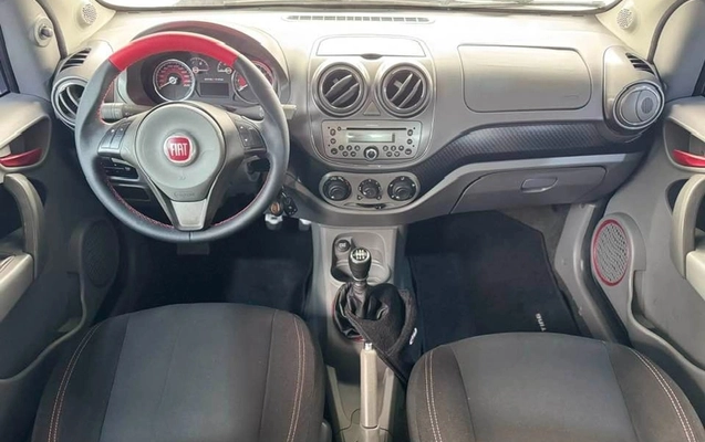 imagem-https://www.socarrao.com.br/sc-vehicle-images-prod/4175492/1790626771997-14.jpg