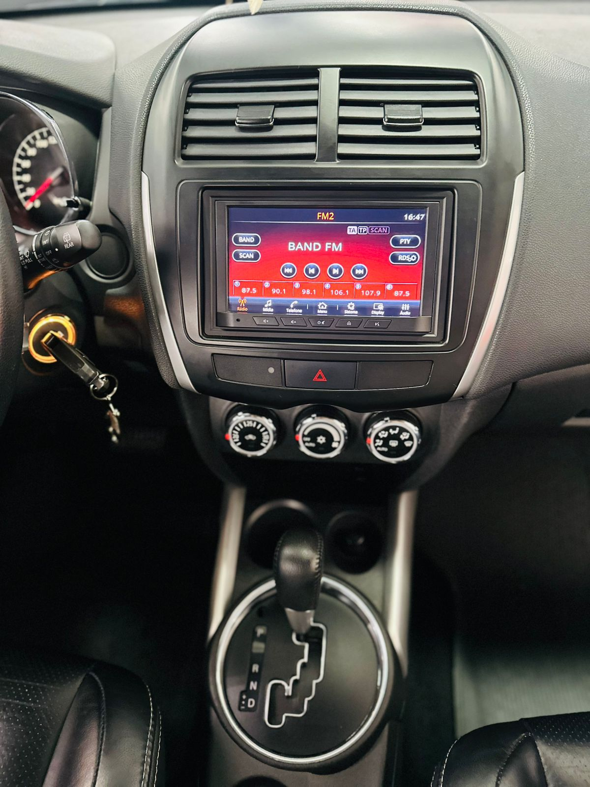 imagem-https://www.socarrao.com.br/sc-vehicle-images-prod/41755/1769988740603-6655103OR_1751374332_40_130.jpg