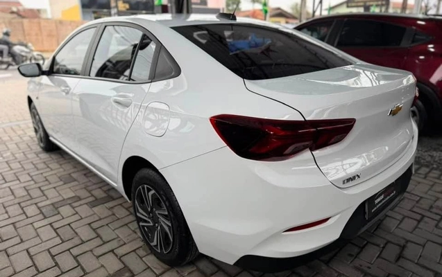 imagem-https://www.socarrao.com.br/sc-vehicle-images-prod/4175508/1790626782410-5.jpg