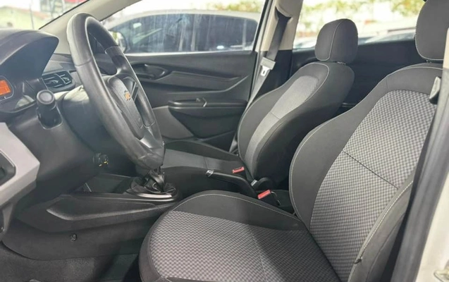 imagem-https://www.socarrao.com.br/sc-vehicle-images-prod/4175520/1790626787939-7.jpg