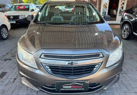 Chevrolet Onix 2015 Cinza — foto 1 de 3