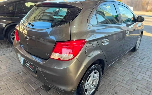 imagem-https://www.socarrao.com.br/sc-vehicle-images-prod/4175522/1790626789725-5.jpg