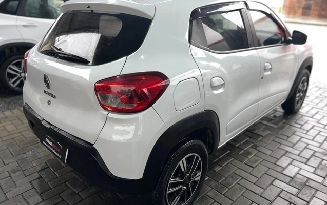 imagem-https://www.socarrao.com.br/sc-vehicle-images-prod/4175525/1790626792327-6.jpg