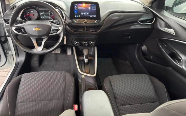 imagem-https://www.socarrao.com.br/sc-vehicle-images-prod/4175532/1790626800130-9.jpg