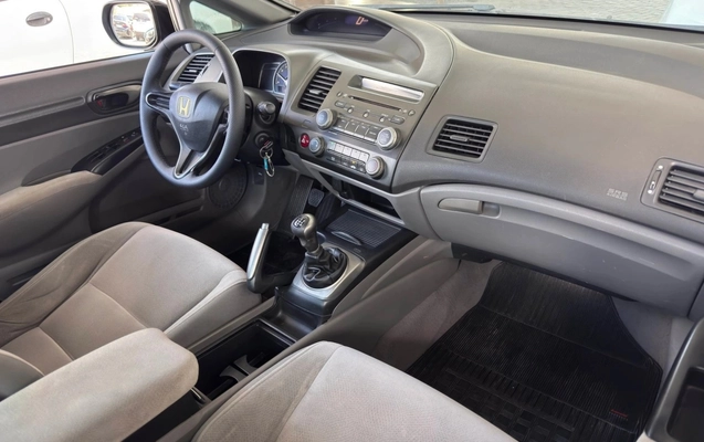 imagem-https://www.socarrao.com.br/sc-vehicle-images-prod/4175544/1790626809289-9.jpg