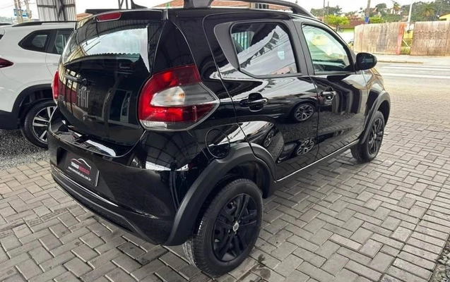 imagem-https://www.socarrao.com.br/sc-vehicle-images-prod/4175555/1790626813030-5.jpg