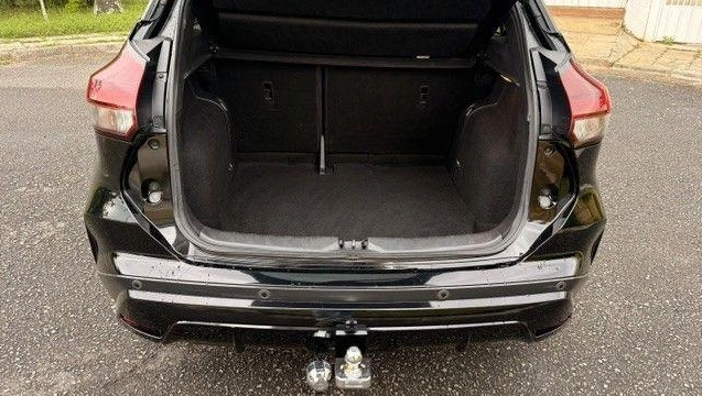 imagem-https://www.socarrao.com.br/sc-vehicle-images-prod/4175779/1790627052109-8522368_5_B_451980e63f.jpeg