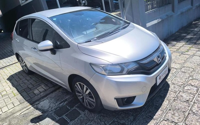 imagem-https://www.socarrao.com.br/sc-vehicle-images-prod/4175788/1792005707829-8522356_8_B_25f1984f75.jpeg