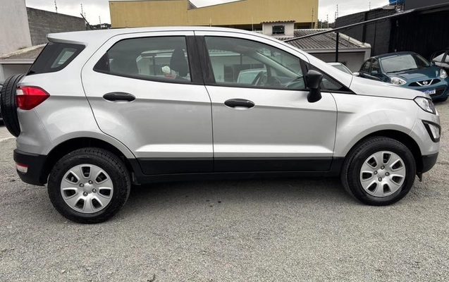 imagem-https://www.socarrao.com.br/sc-vehicle-images-prod/4176028/1790627499660-8424073_4_B_80a5f5c73b.jpeg