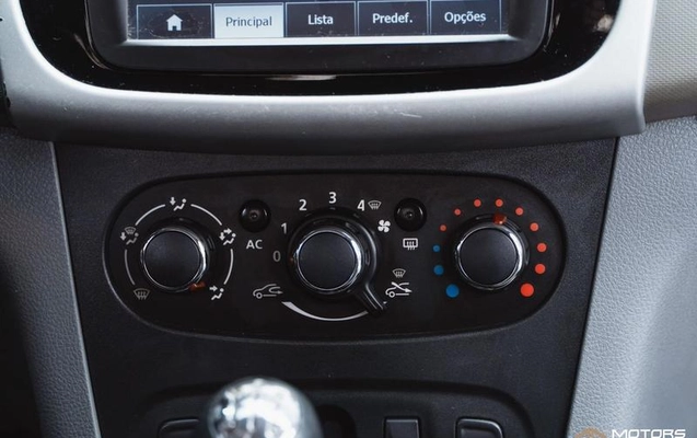 imagem-https://www.socarrao.com.br/sc-vehicle-images-prod/4176031/1790629658644-8506571_8_B_331fe89287.jpeg