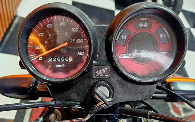 imagem-https://www.socarrao.com.br/sc-vehicle-images-prod/4176039/1791997800458-8522399_1_B_6d99b540e9.jpeg