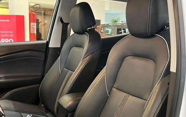 imagem-https://www.socarrao.com.br/sc-vehicle-images-prod/4176042/1790629807630-754557c9a94d449194bd9e7164c7612c_1790627586886.jpg